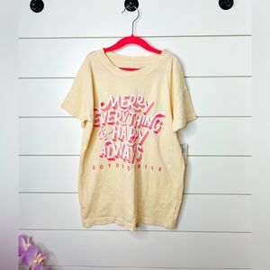 Relaxed Fit Youth Holiday Tee